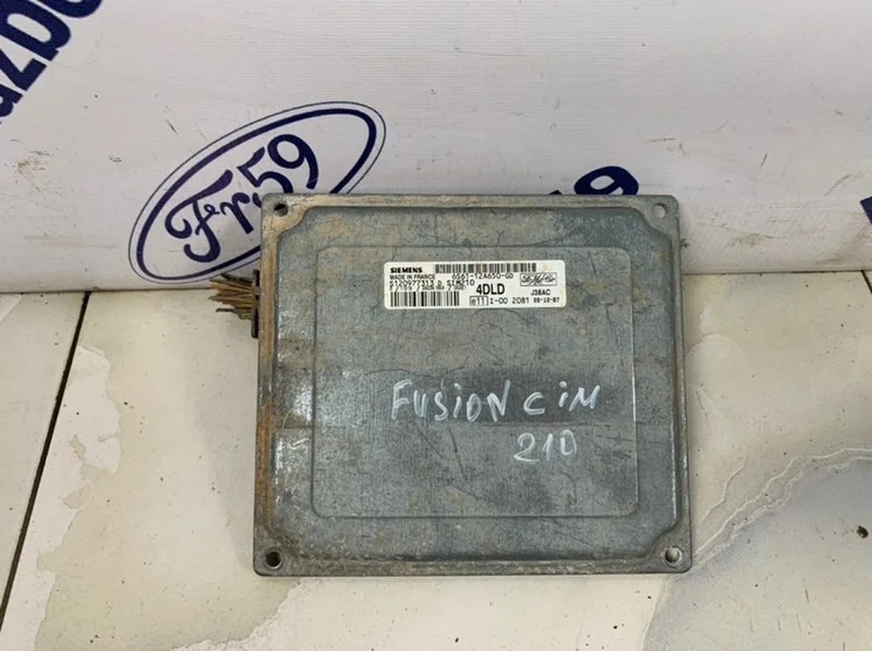 Блок управления двигателем Ford Fusion 2006-2012 1360194 CBK 1.4-1.6