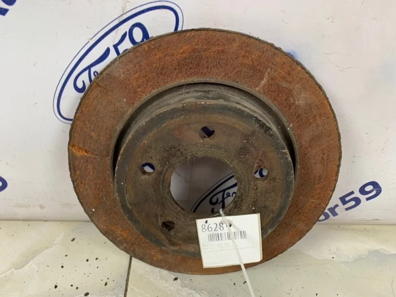 Тормозной диск Ford Focus 3 2011-2015 1704765 CB8, задний
