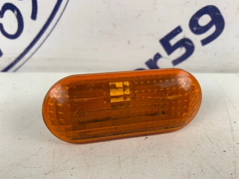 Повторитель поворота Ford Fusion 2002-2012 4360568 CBK