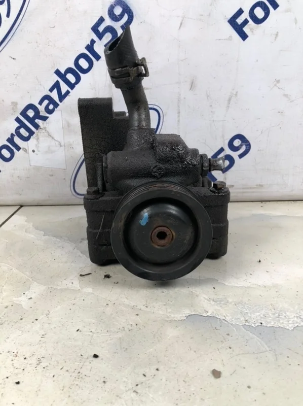 Насос ГУР Ford Fusion 2006-2012 1666079 CBK 1.6 (FYJA)