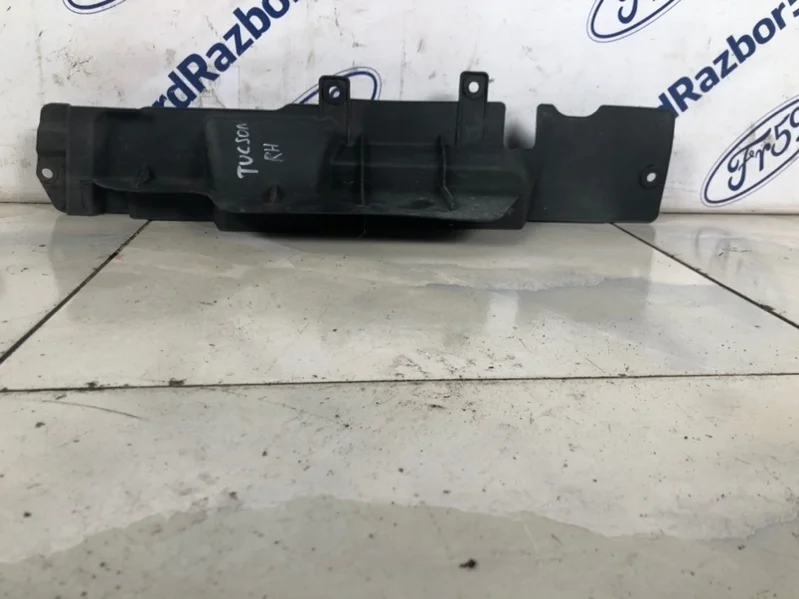 Дефлектор радиатора Hyundai Tucson 2004-2009 291362E000 JM, передний правый
