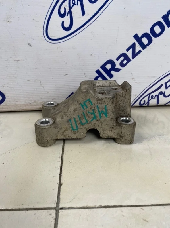 Кронштейн МКПП Kia Ceed 2008 4312223021 ED 1.6 (G4FC), левый