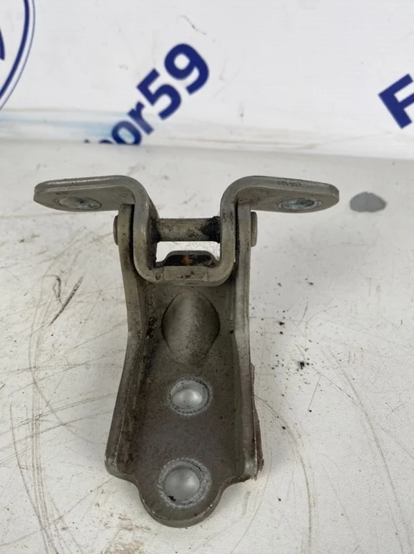 Петля двери Kia Ceed 2008 793202E000 ED 1.6 (G4FC), передняя правая