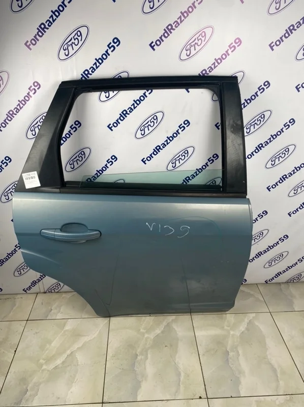 Дверь Ford Focus 2 2008 1702418 CB4 1.8 (QQDB), задняя правая