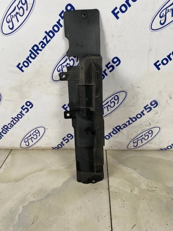 Дефлектор радиатора Hyundai Tucson 2004-2009 291362E000 JM, передний правый