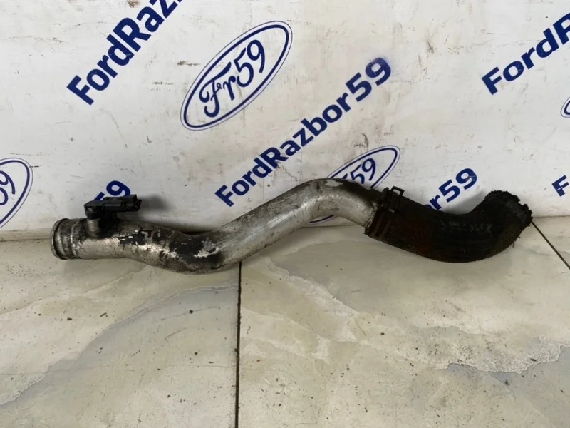 Патрубок интеркулера Hyundai Tucson 2004-2009 2825627250 JM