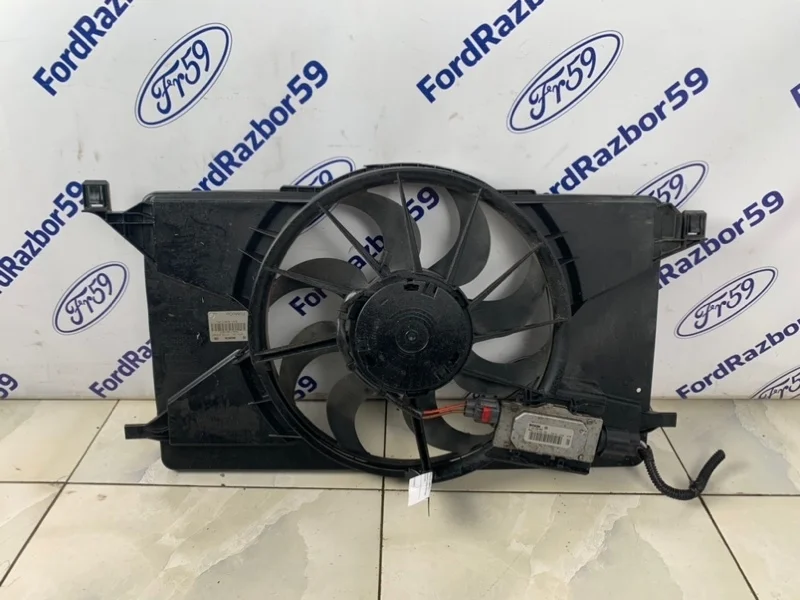 Диффузор с вентилятором Ford Focus 3 2011 1740022 CB8 1.6 (PNDA)