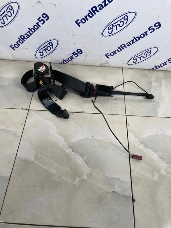 Ремень безопасности Ford Focus 3 2011 1764014 CB8 1.6 (PNDA), передний левый