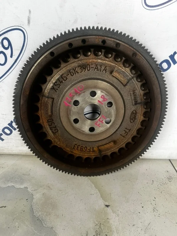 Маховик Ford Focus 1 2004 1111915 DAW 1.8 (EYDB)