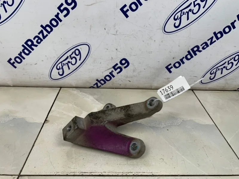 Кронштейн МКПП (Тринога) Ford Focus 2 2009 1326812 CB4 1.6 (SHDA)