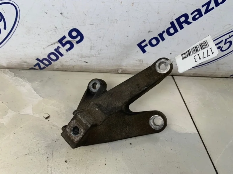 Кронштейн МКПП (Тринога) Ford Focus 2 2006 1326812 CB4 1.6 (HWDA)