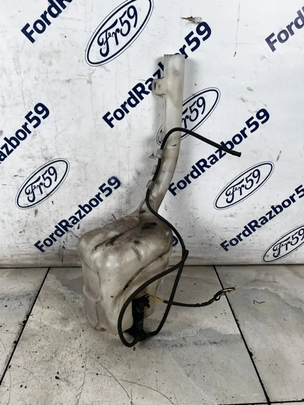 Бачок омывателя Ford Fusion 2004 1354170 CBK