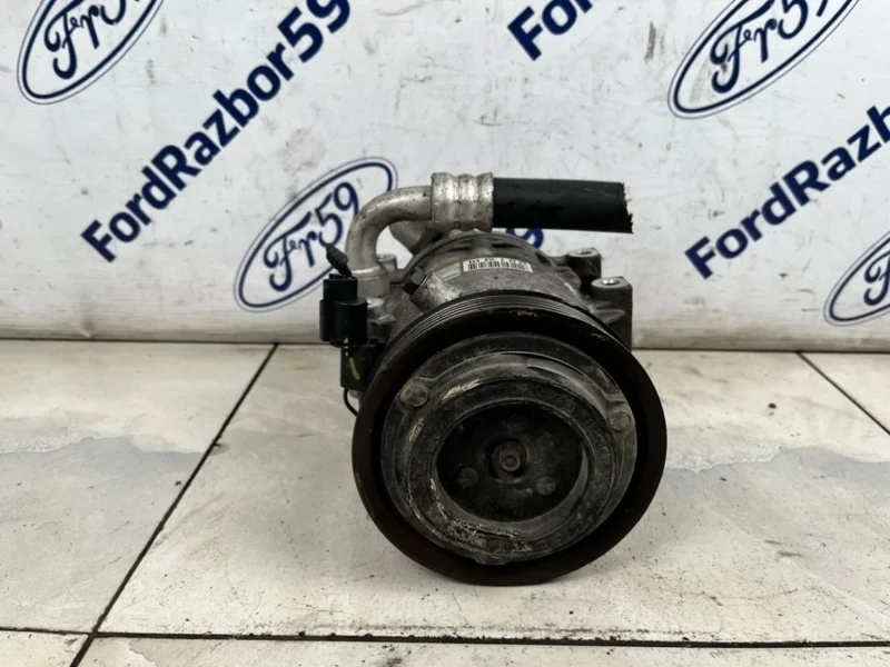 Компрессор кондиционера Kia Ceed 2009 977012H000 ED 1.6 (G4FC)