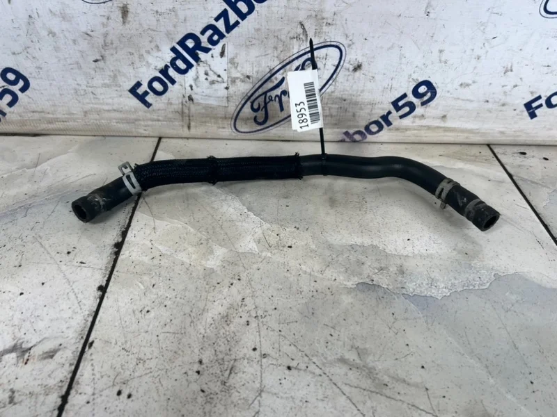 Патрубок системы охлаждения Ford Focus 2 2008 1462573 CB4 1.8 (QQDB)