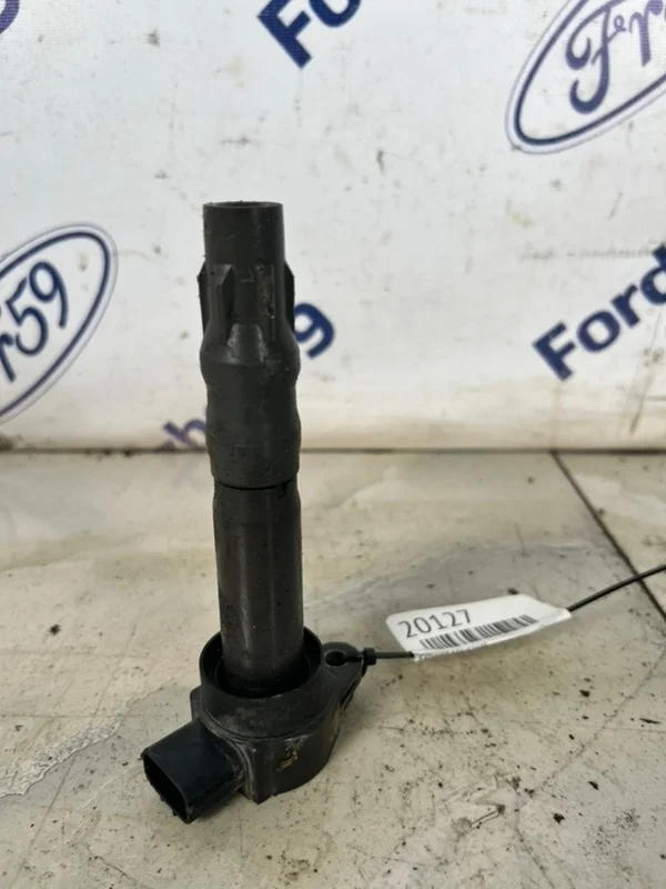 Катушка зажигания Mitsubishi Outlander 2005 MR994643 CU5W 2.4 (4G69)