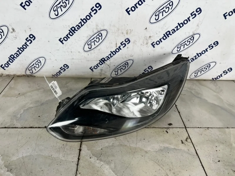 Фара Ford Focus 3 2013 1873936 CB8, передняя левая