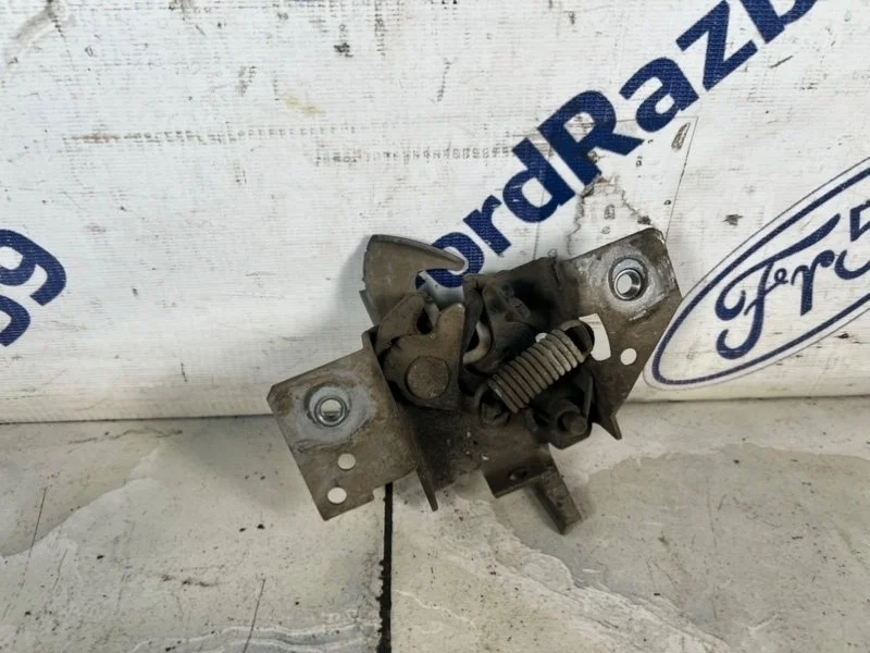 Замок капота Ford Fusion 2007 1300444 CBK 1.4 (FXJA)