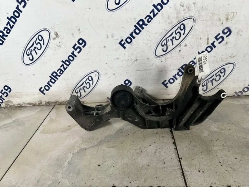 Кронштейн генератора Volkswagen Touareg 2005 022260087F GP (7L7) 3.2 (BMV)