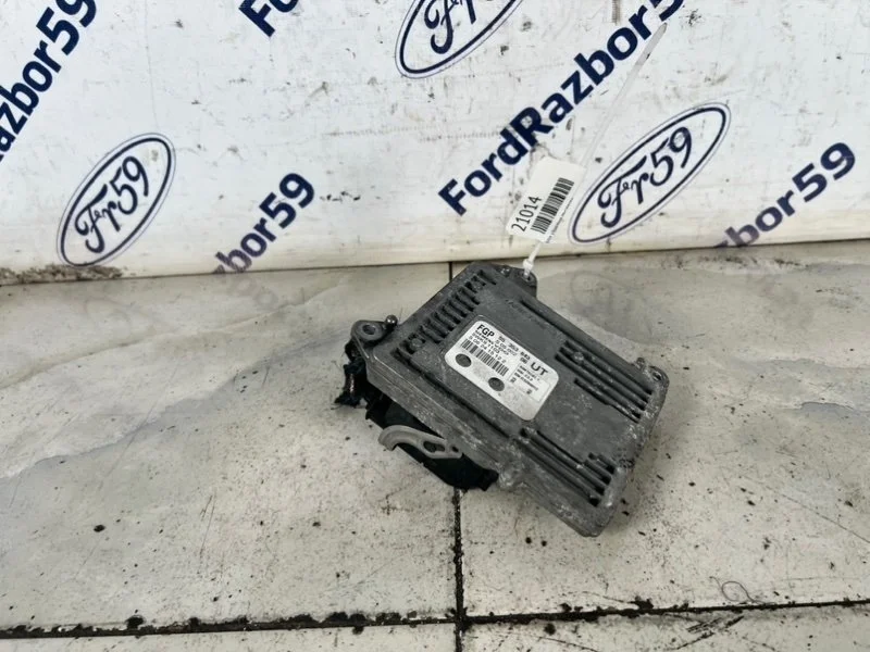 Блок управления двигателем Opel Zafira 2005 55353843 A05 2.2 (Z22YH)