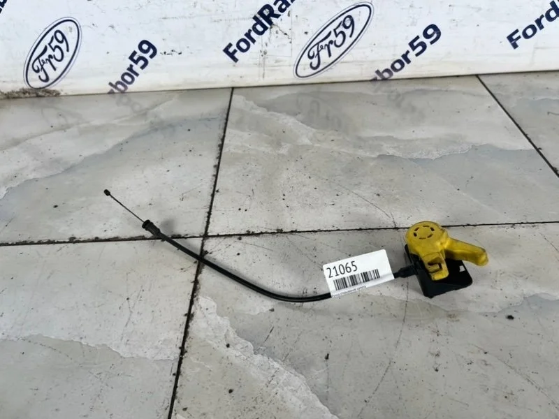 Ручка открывания капота Ford Focus 3 2013 1804625 CB8 1.6 (T1DA)