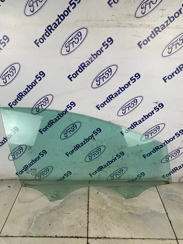 Стекло двери Ford Focus 3 2012 1742301 CB8 1.6 (IQDB), переднее правое