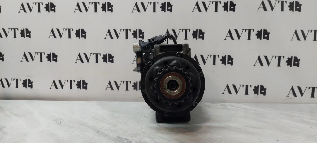 Компрессор кондиционера Volkswagen Transporter T5