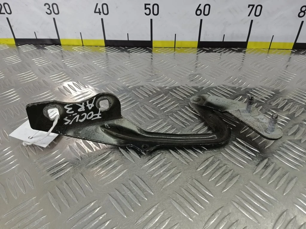 Петля капота правая FORD Focus II (2005—2008)