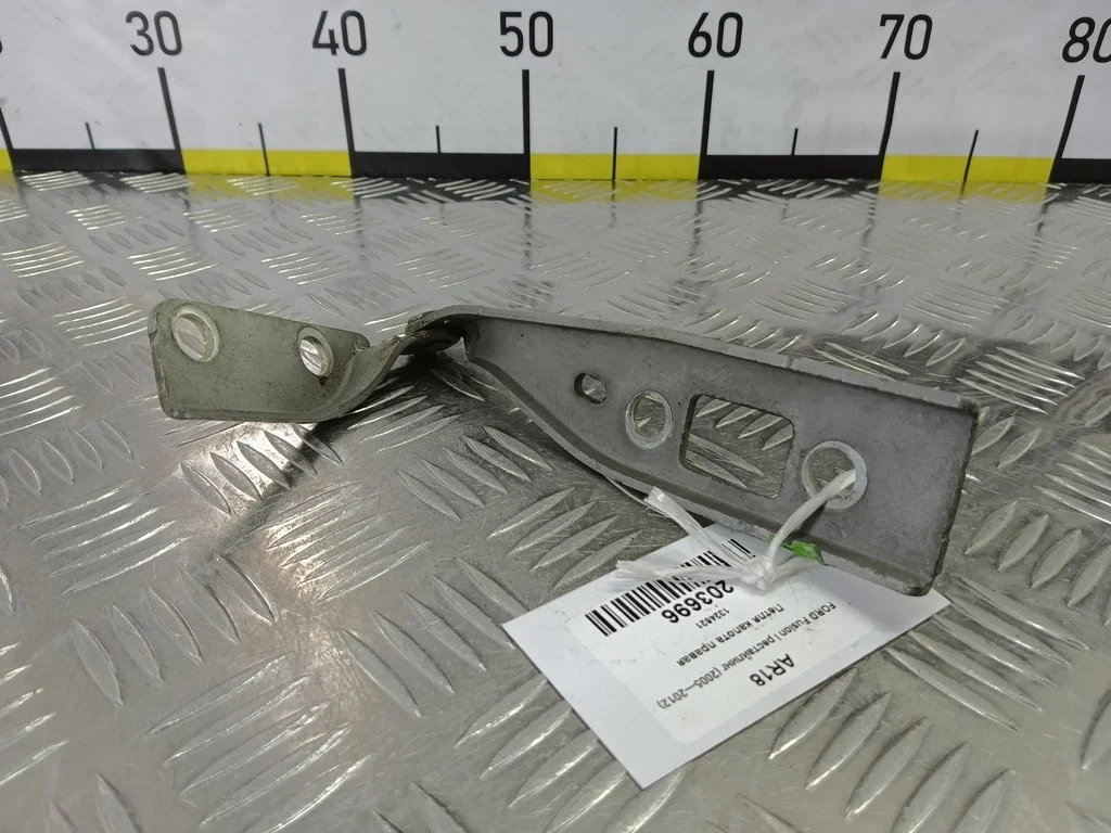 Петля капота правая FORD Fusion I рестайлинг (200