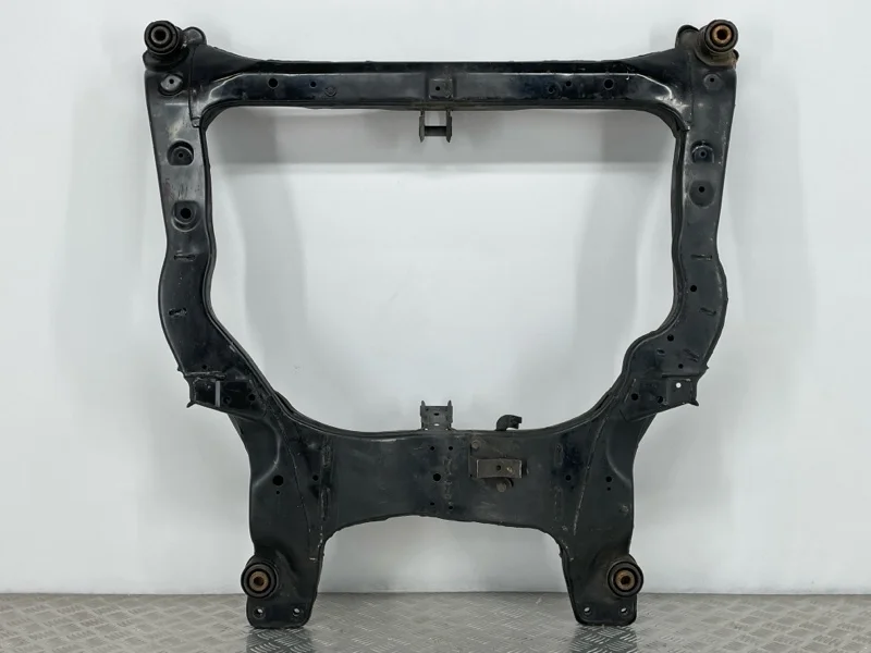 Подрамник Nissan Teana J31