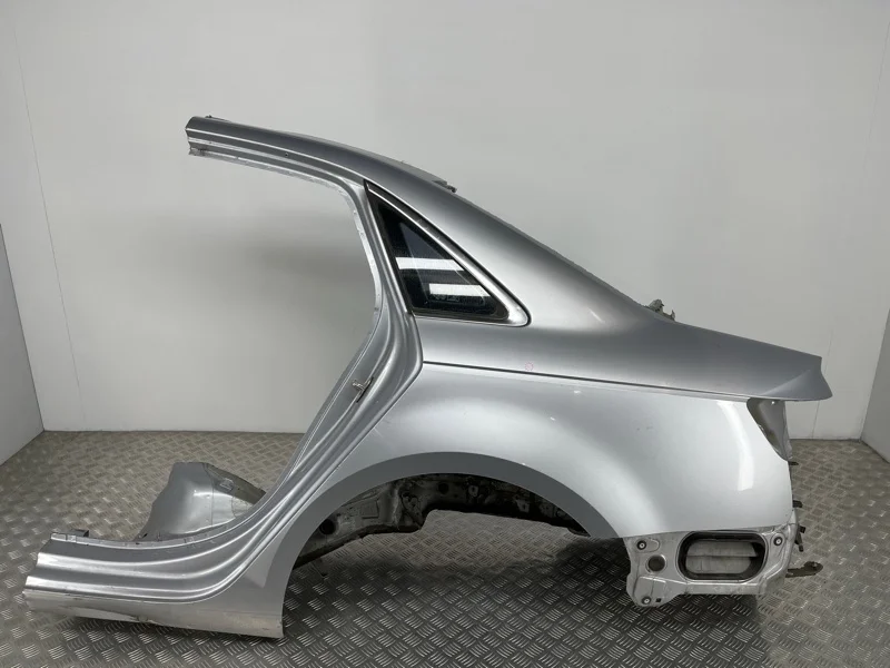 Крыло Audi A4 B9