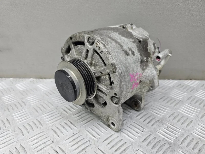 Генератор Audi A8 D4