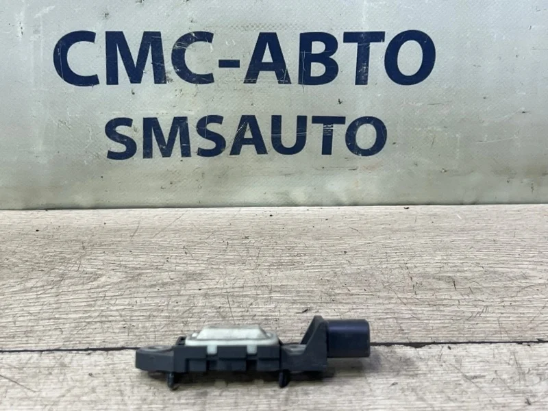 Датчик удара Volvo XC90 30724677 XC90 3.2, передний