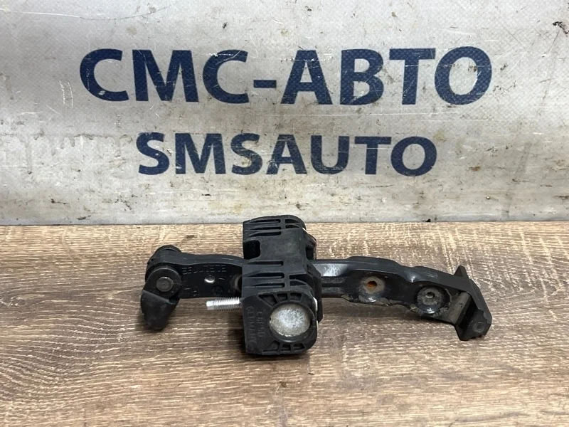 Ограничитель двери Volvo XC90 31217752 XC90 3.2, задний