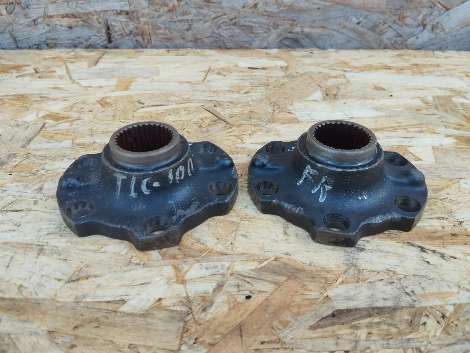 Фланец ступицы Toyota Land Cruiser 100 передней к-т Оригинал