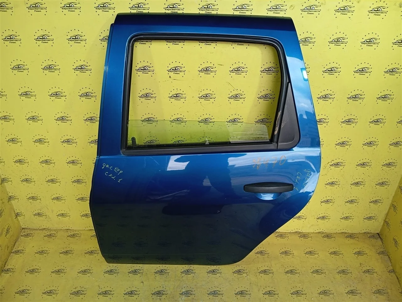 Дверь Renault Duster 821014570R HS, задняя левая