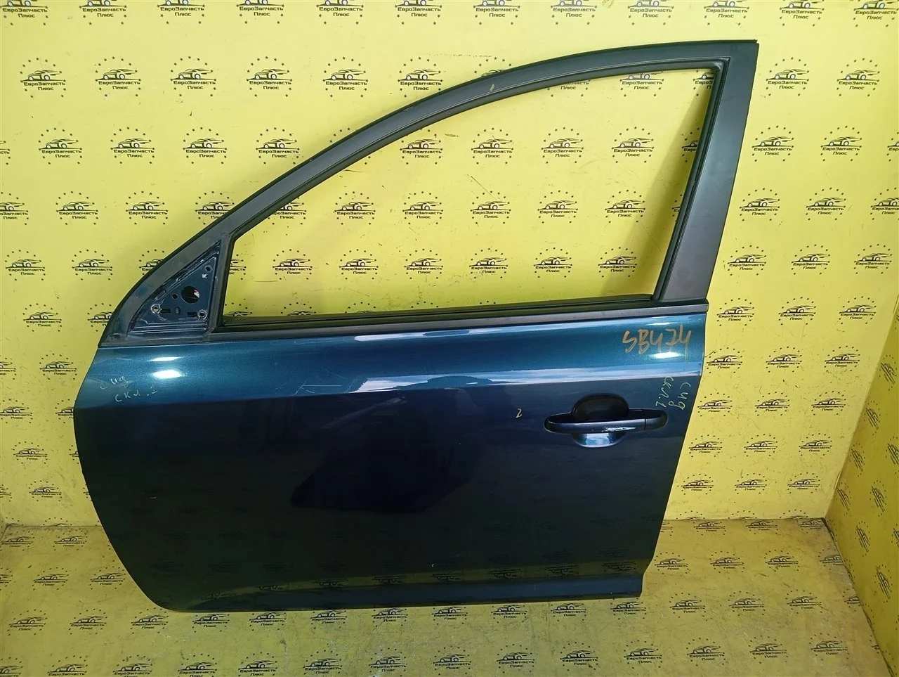 Дверь Kia Ceed 760031H000 ED, передняя левая