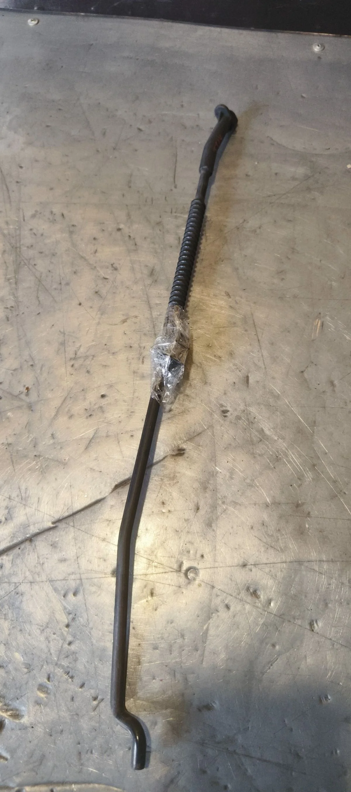 Держатель капота Nissan Pathfinder III (2004—2010) 2008 B25 - GENUINE GRANITE