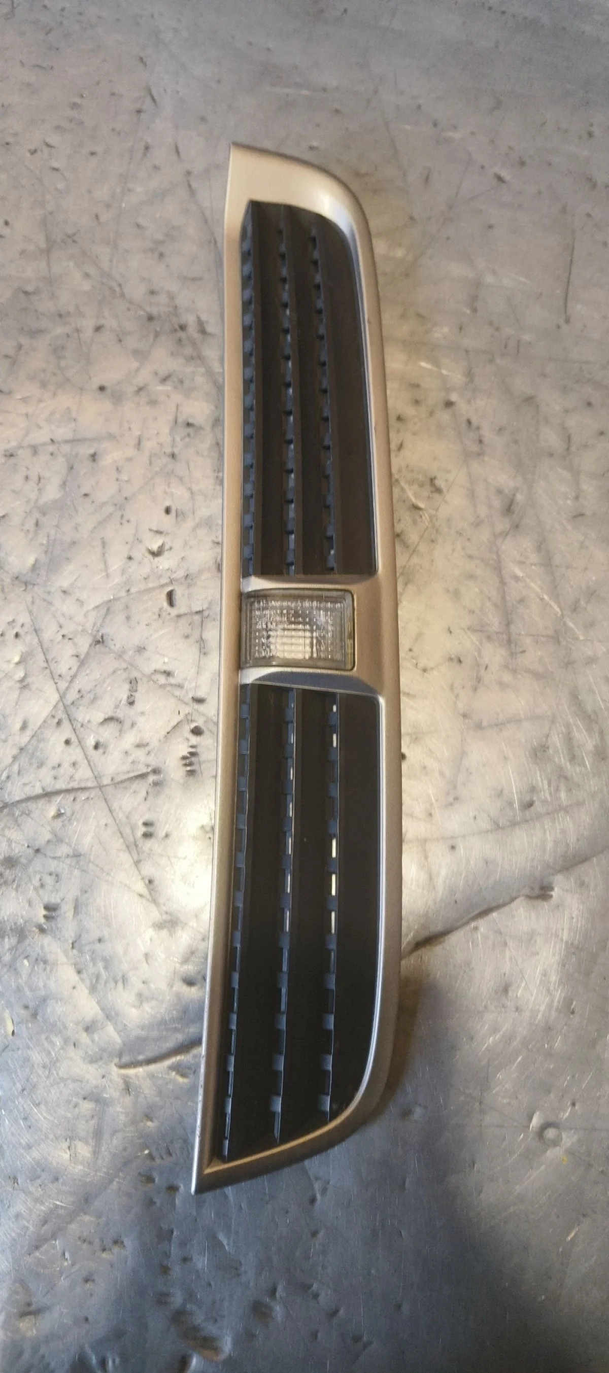 Накладка переднего крыла левого Opel Antara I рестайлинг (2010—2017) 2012 чёрный