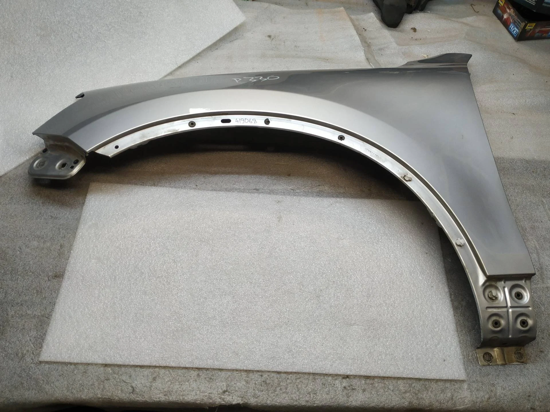 крыло переднее левое Volkswagen Touareg 2 7P6