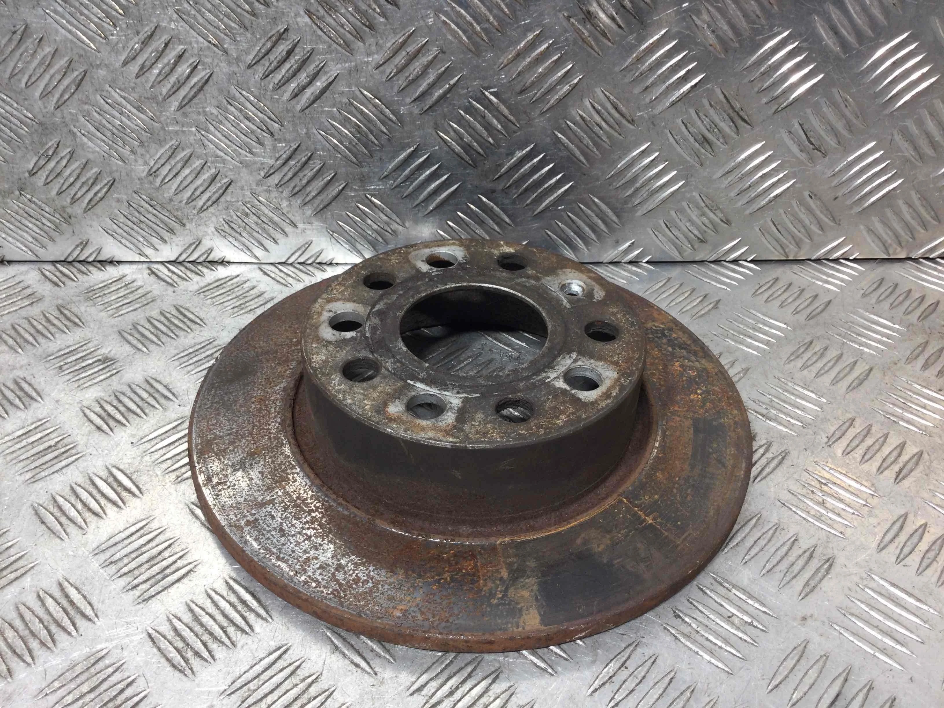 Диск тормозной задний Audi A3 8P/8PA [рестайлинг] (2004-2008) бензин 2.0 FSI Механика 5-дв, х/б