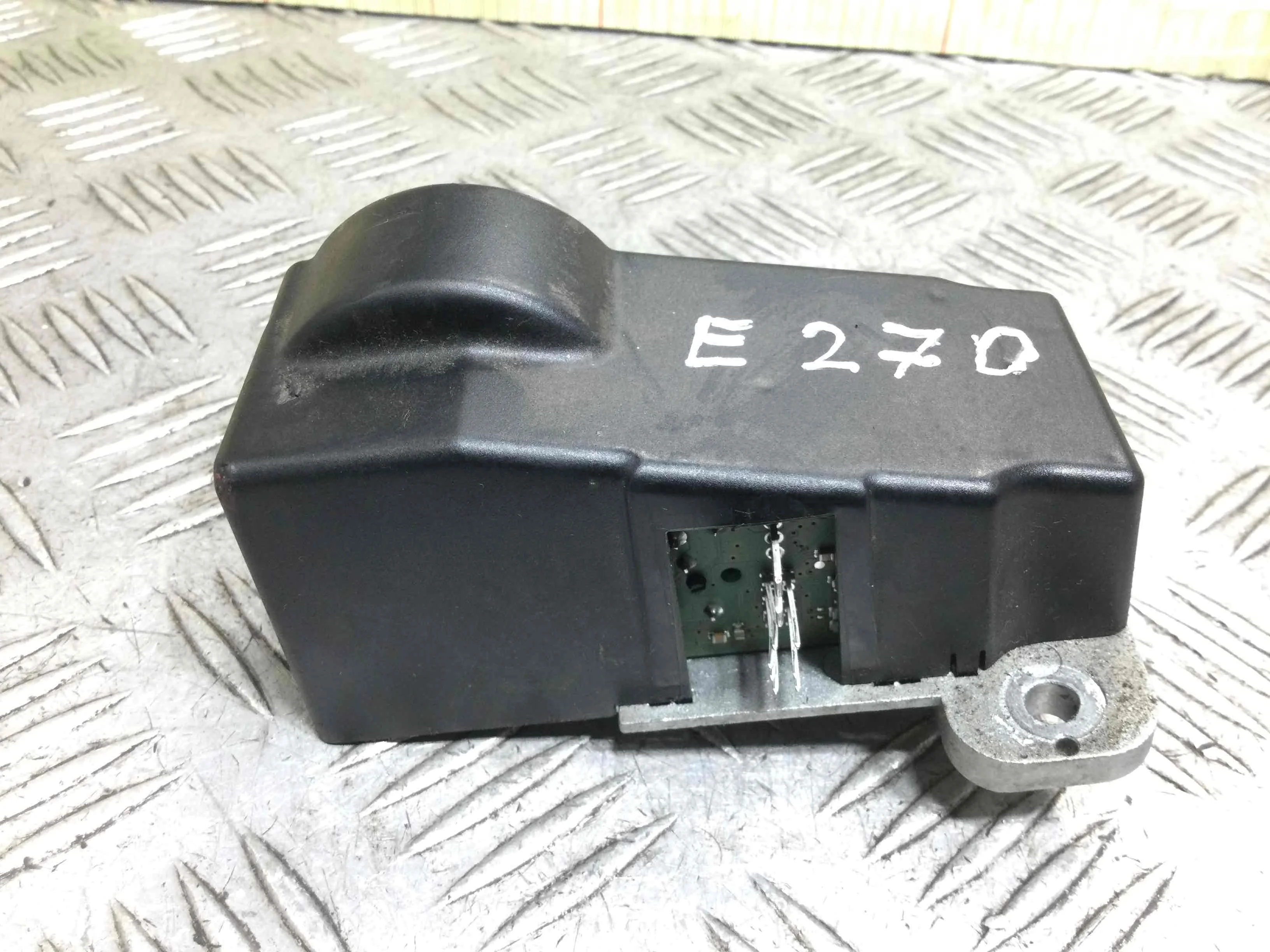 Замок рулевой колонки Volkswagen Passat B6 (2005-2010) дизель 2.0 TDI Механика Универсал