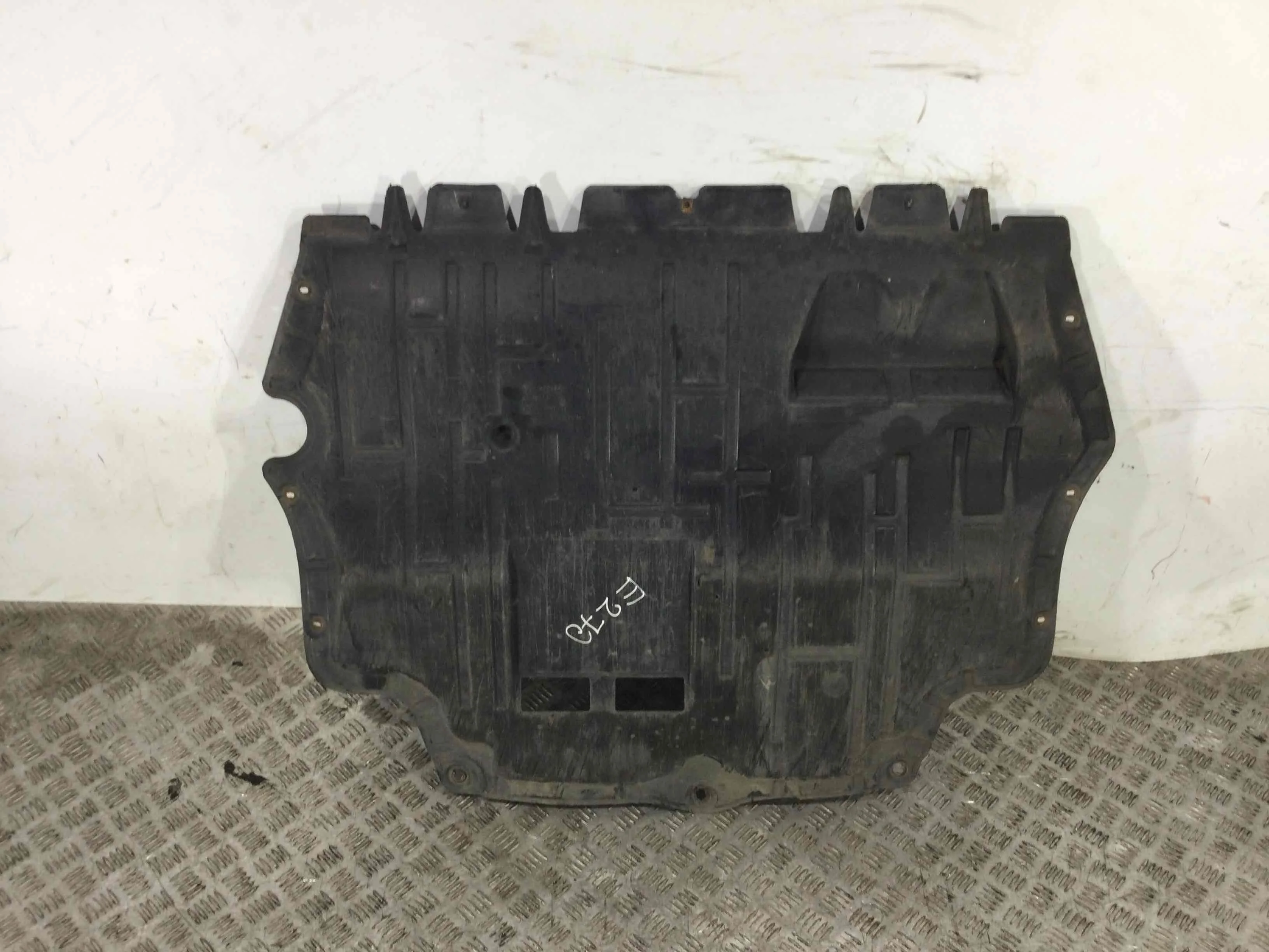 Защита двигателя Volkswagen Passat B6 (2005-2010) дизель 2.0 TDI Механика Универсал