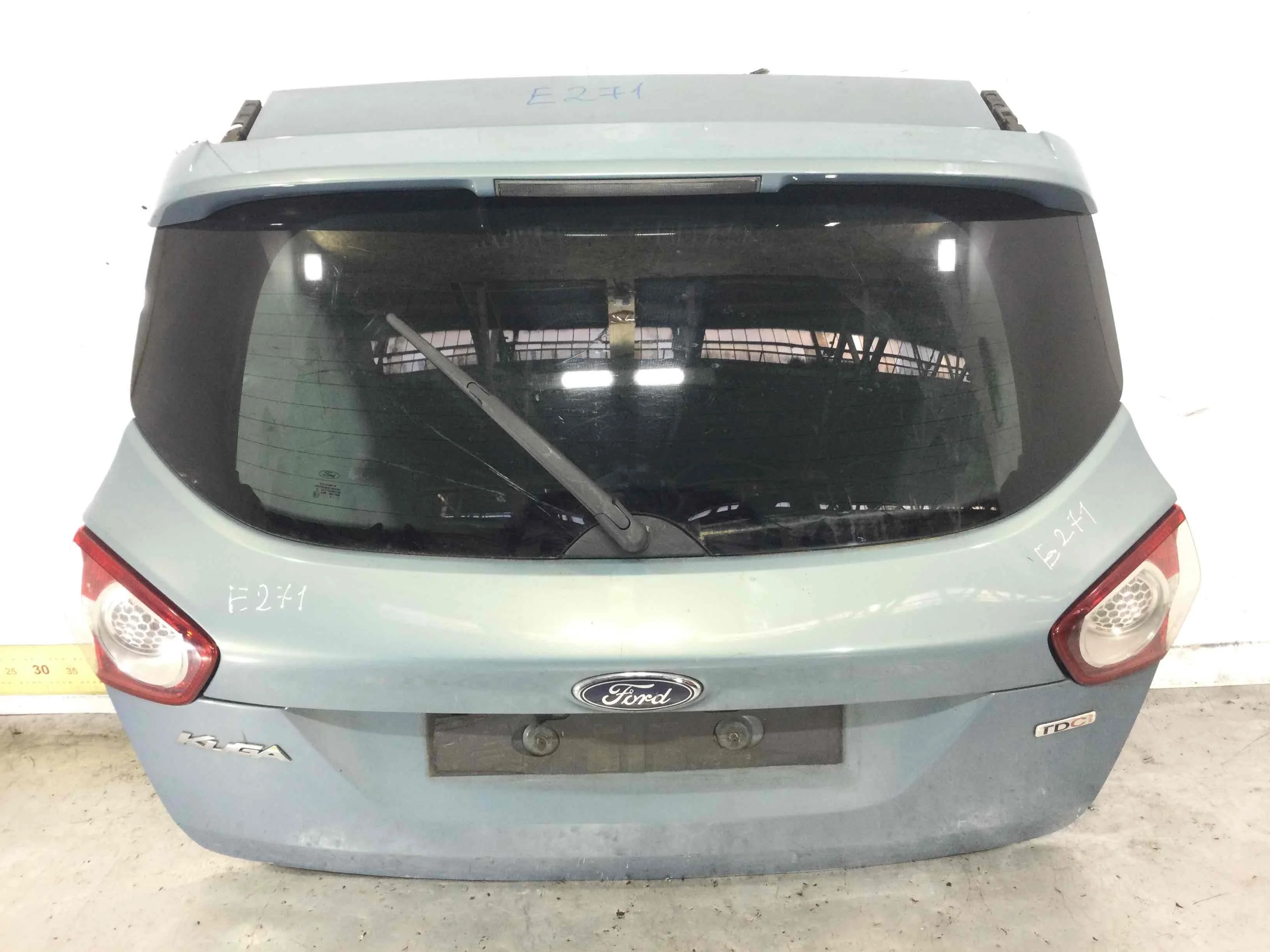 Крышка багажника (дверь 3-5) Ford Kuga Kuga I (2008-2012) дизель 2.0 TDCi Механика Кроссовер