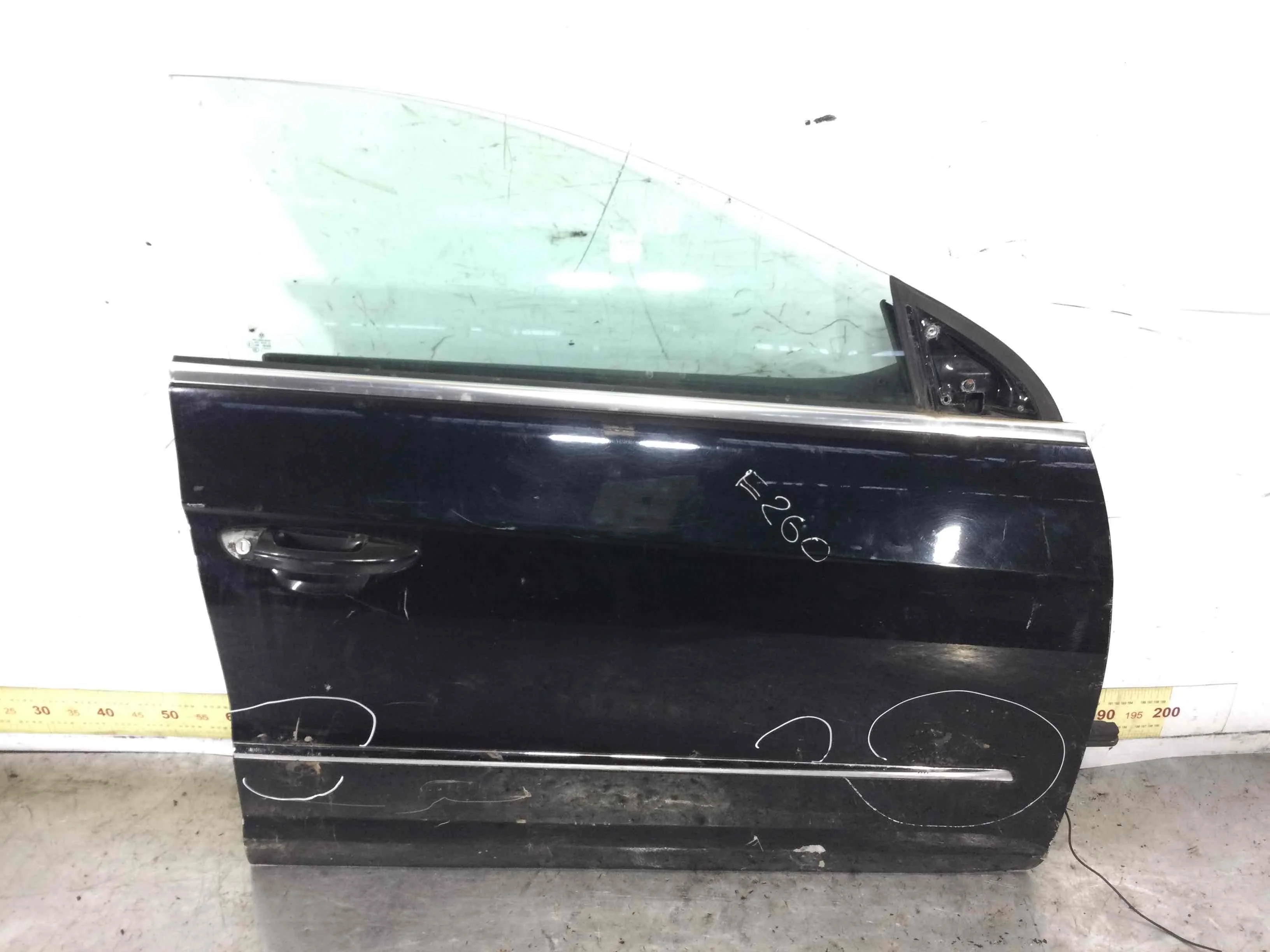 Дверь передняя правая Volkswagen Passat CC 1 поколение (2008-2012) дизель 2.0 TDI Механика Седан