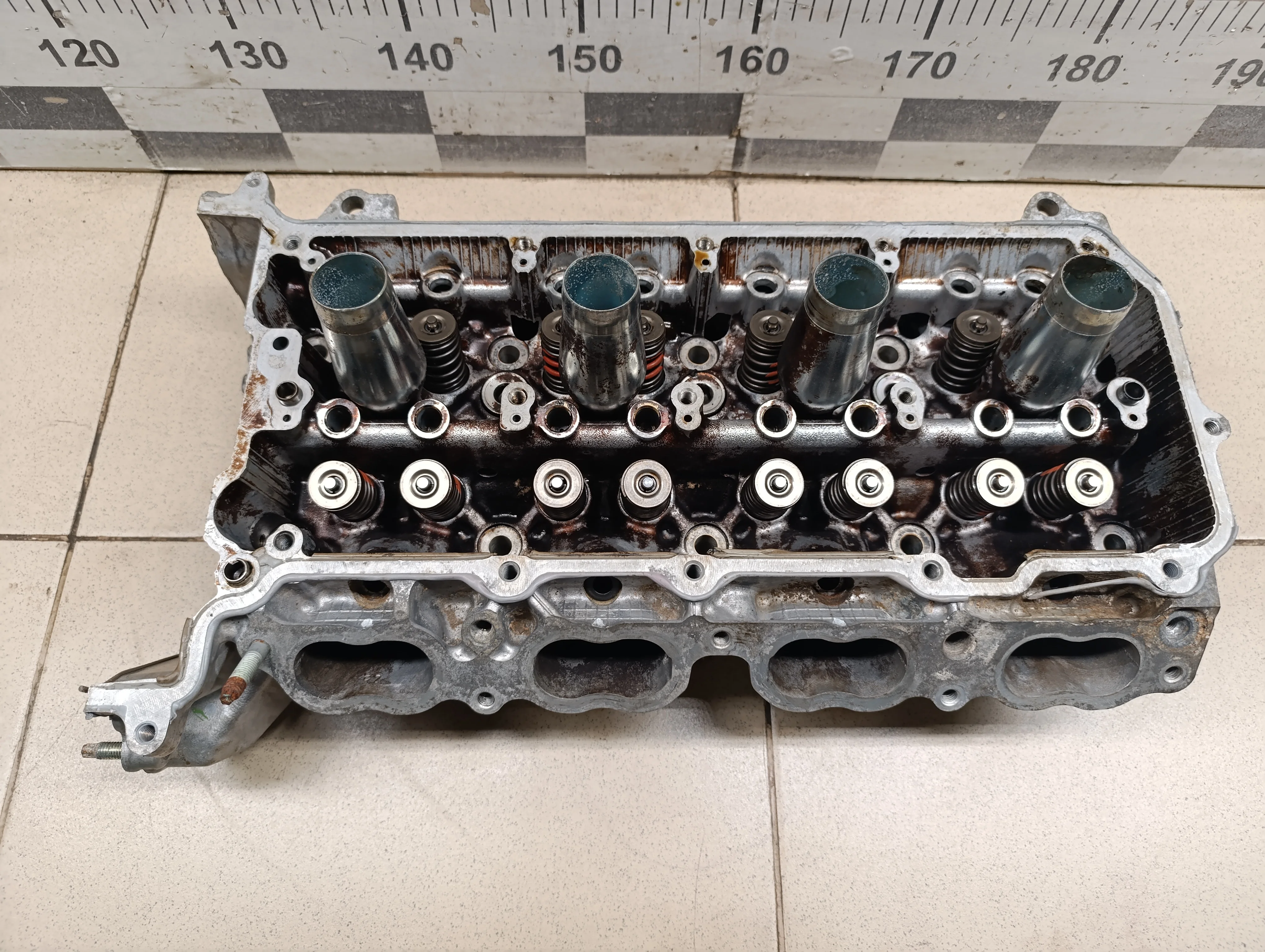 Головка блока  GS 300/400/430 2005-2012