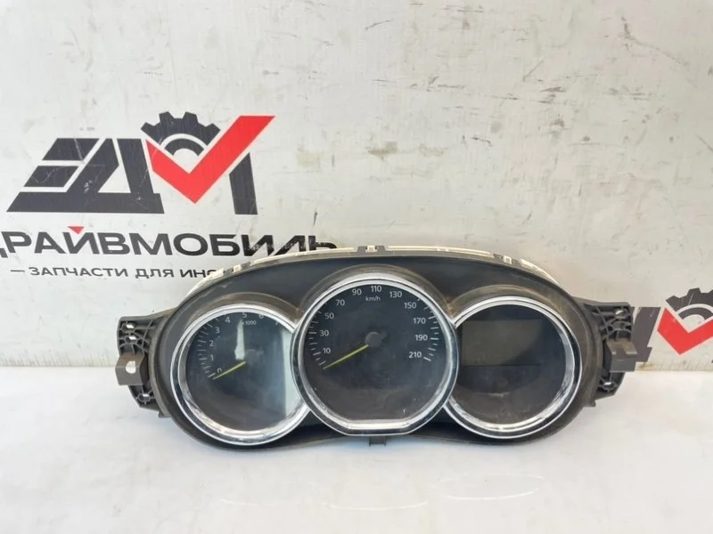 панель приборов Renault Logan 2014 L8MT K4M2842
