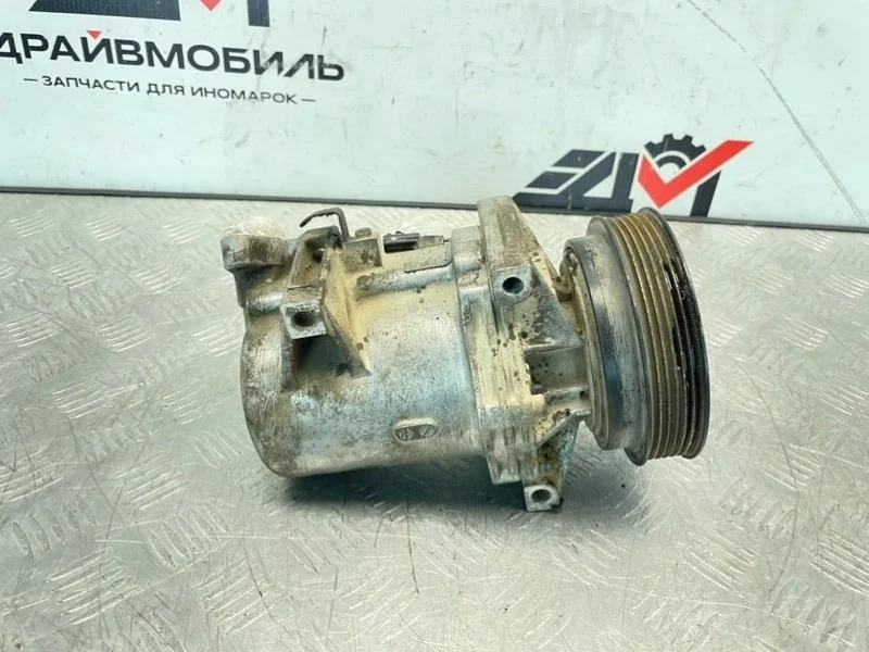 компрессор кондиционера Renault Logan 2014 L8MT K4M2842