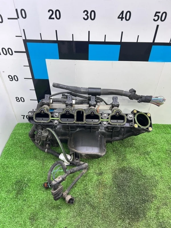 Коллектор впускной Opel Astra 55581014 J 1.4