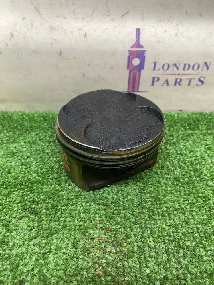 Поршень BMW X5 3.0si E70