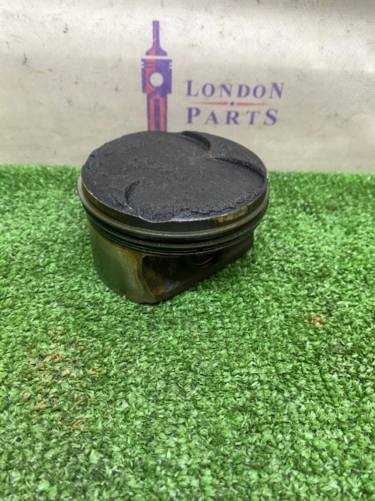 Поршень BMW X5 3.0si E70